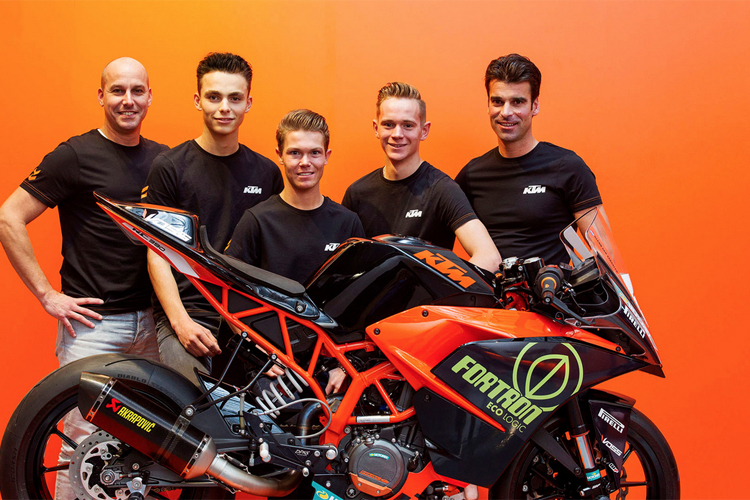 Orange passt zu den Niederlanden: Das Team KTM Fortron