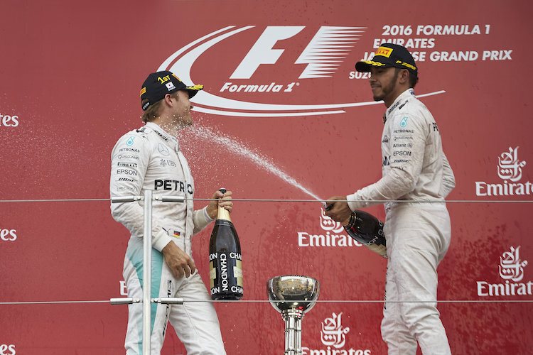Nico Rosberg und Lewis Hamilton in Suzuka