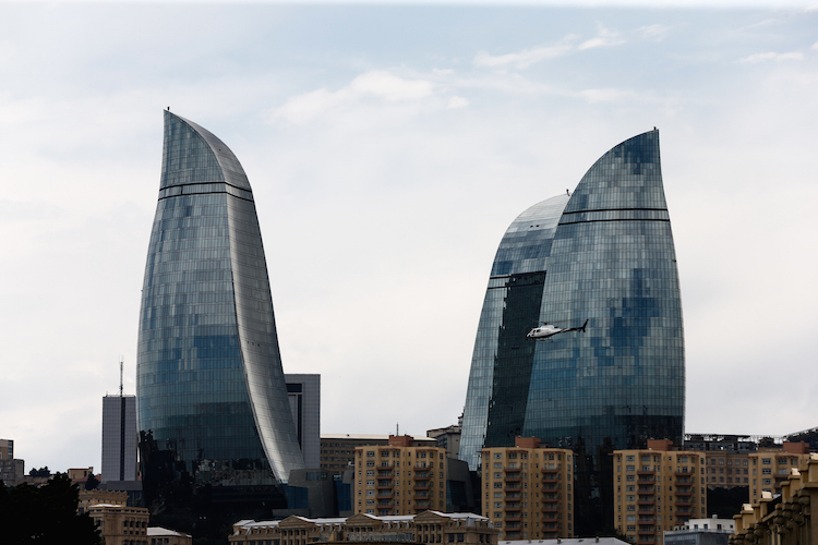 Willkommen in Baku