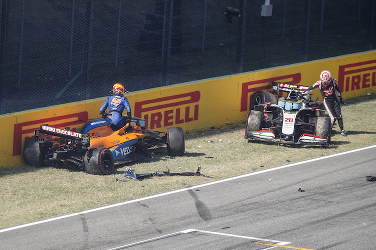 Carlos Sainz und Kevin Magnussen nach dem Startcrash in Mugello