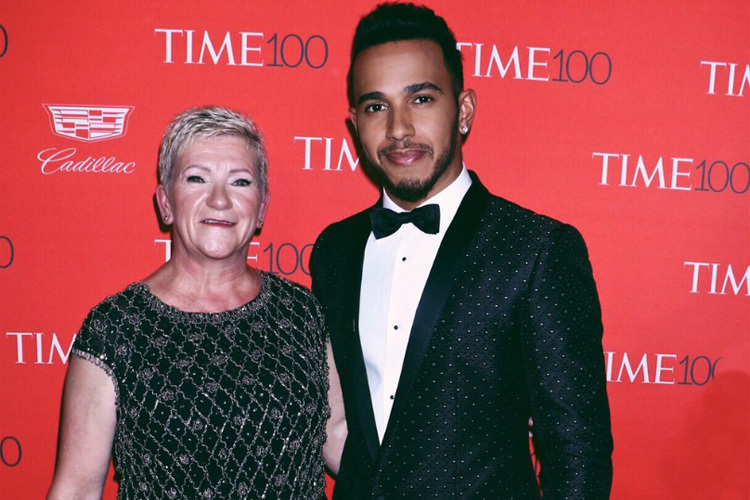 Lewis Hamilton mit seiner Mutter bei der Time-Gala