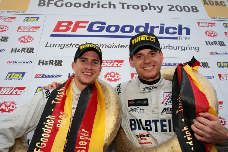Kennt die Nordschleife: Dirk Werner (li.), hier mit Marc Basseng