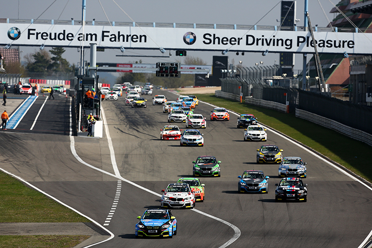 Zweiter Sieg für den «Eifelblitz» beim zweiten VLN-Saisonlauf