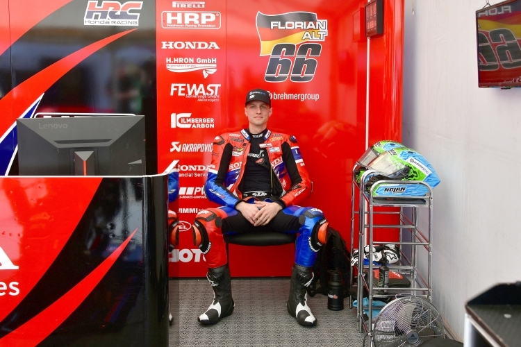 IDM Schleiz 2025: Im Paddock