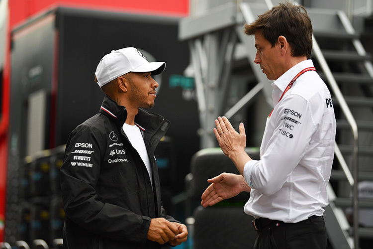 Lewis Hamilton und Toto Wolff