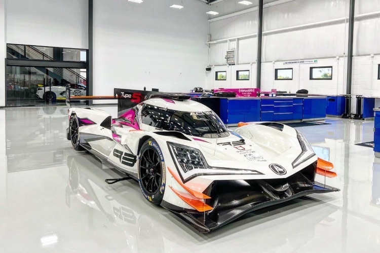 Der Acura LMDh ist bei Meyer Shank Racing eingetroffen