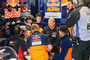 Aki Ajo in seinem Moto3-KTM-Team mit Jack Miller 2014