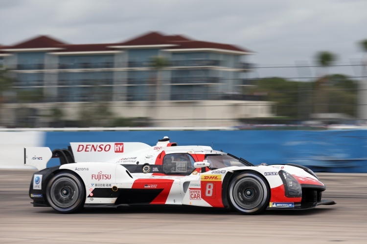 Schwergewicht: Der Toyota GR010 Hybrid muss in Sebring die meisten Kilos einladen