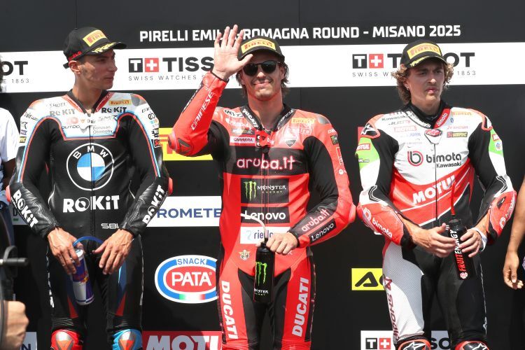 Superpole  - Toprak Razgatlioglu, Nicolò Bulega & Axel Bassani