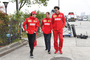 Charles Leclerc, Sebastian Vettel und Mattia Binotto