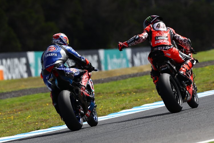 Scott Redding (re) und Toprak Razgatlioglu im Superpole-Race in Australien