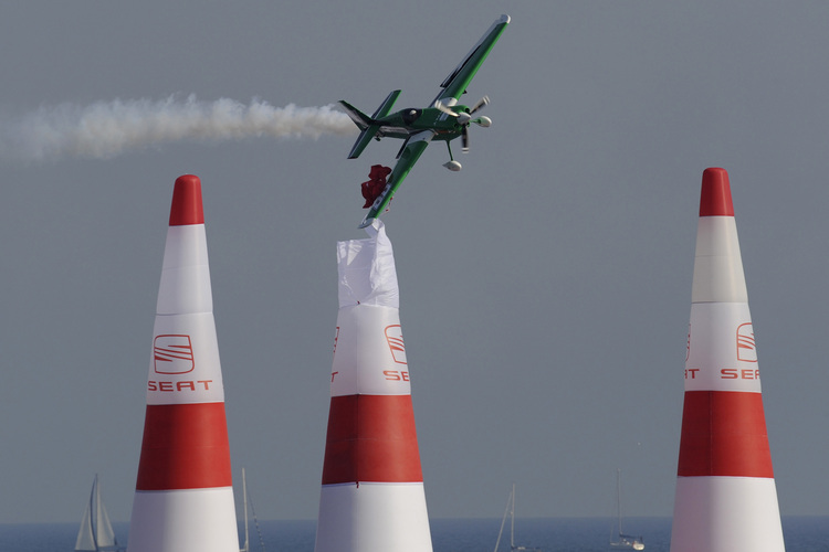 Der Pylon-Hit, die glasklare Strafe im Air Race