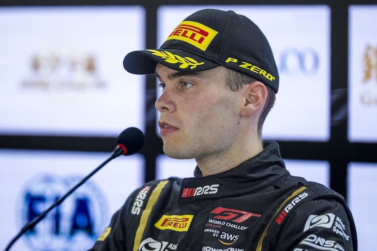Ein sichtlich geknickter Laurin Heinrich nach dem Rennen in Macau