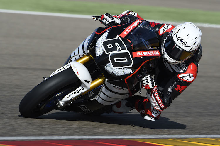 Michael van der Mark auf der betagten Honda Fireblade in Aragón