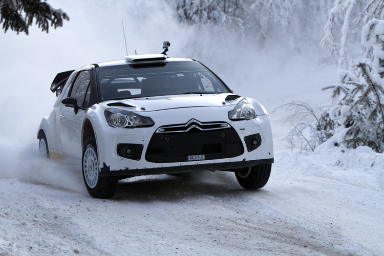 Loeb beim DS3-Test in Schweden