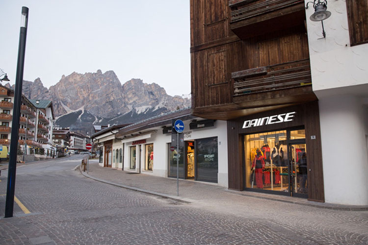Der neue Dainese-Store in Cortina