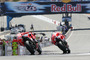 Auf der Zielgeraden: Andrea Dovizioso wehrt sich gegen Hayden-Angriffe