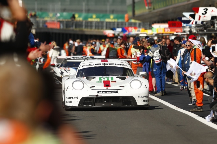 Gleich beim ersten Einsatz gab es den WEC-Klassensieg für den neuen Porsche 911 RSR