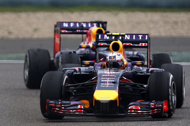 Sebastian Vettel hat momentan das Nachsehen gegenüber Daniel Ricciardo