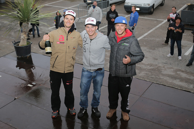 Das nachgestellte Podium: Adrien Chareyre, Thomas Chareyre und Mauno Hermunen (v.l.)