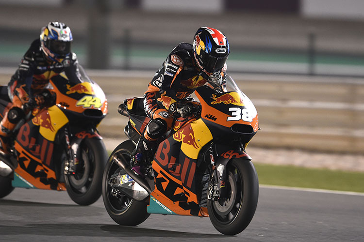 Die Red Bull KTM-Piloten Bradley Smith und Pol Espargaró in Katar