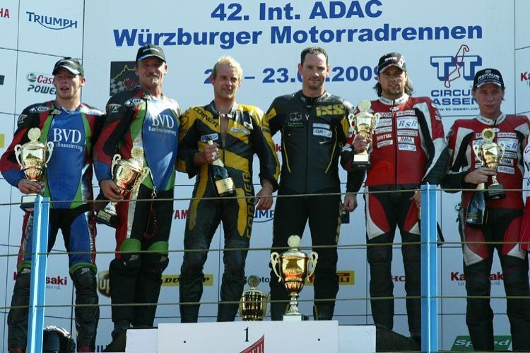 Das Podium der IDM Sidecar in Assen.