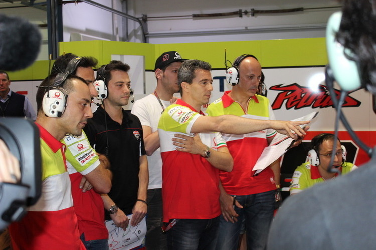 Teamchef Francesco Guidotti lobt und kritisiert seine Fahrer
