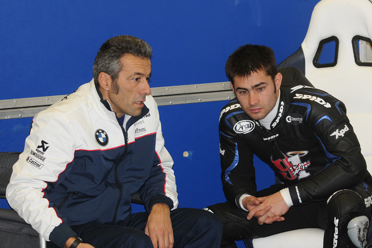 Leon Haslam (re.) mit Crew-Chief Guidotti