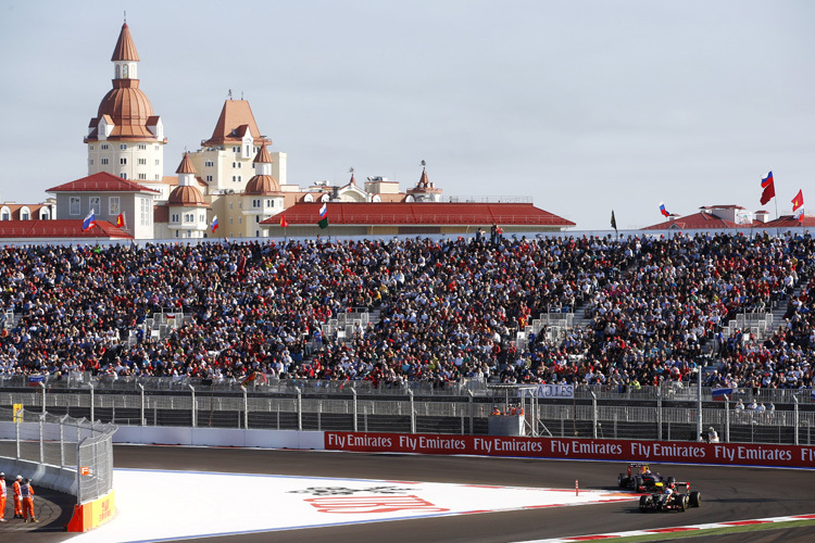 Ein Lotus 2014 in Sotschi – das Rennen wird stattfinden, und Lotus sperrt auch nicht zu