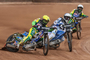 Finnlands Timo Lahti im Sandwich der Australier