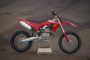 So sieht das Serienmodell der brandneuen Ducati Desmo450 MX aus