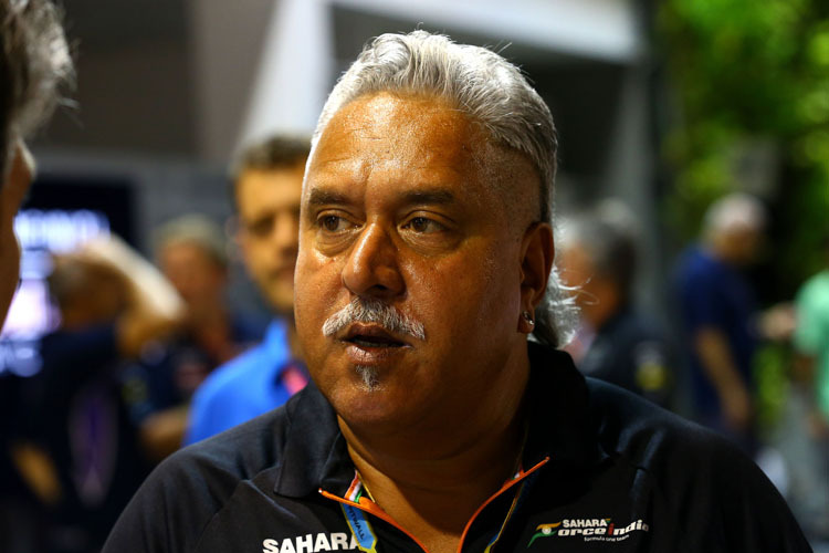 Force India-Mitbesitzer Dr. Vijay Mallya hat sich wegen seiner Kingfisher-Airline gleich bei 17 Banken verschuldet