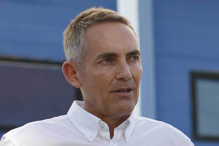 Martin Whitmarsh steht zur Entscheidung des Teams