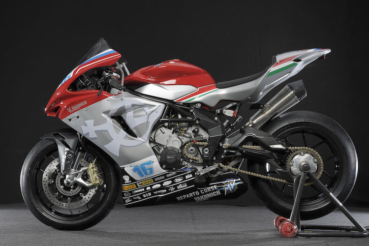 Mit geballter Kraft strebt MV Agusta nach der Supersport-WM 2016