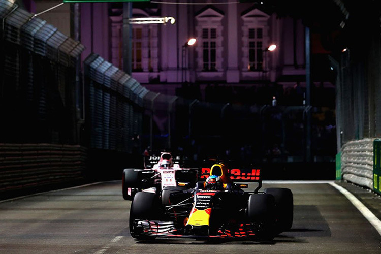 Daniel Ricciardo fährt zur Bestzeit