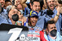Alberto Giribuola (hinter Bastianini) kommt mit «La Bestia» zu KTM und Tech3