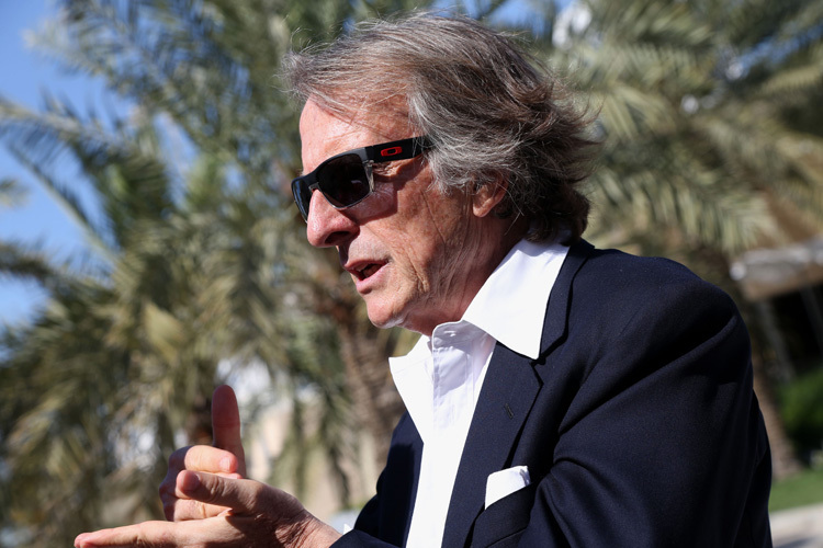 Ferrari-Chef Luca Montezemolo im Fahrerlager von Bahrain