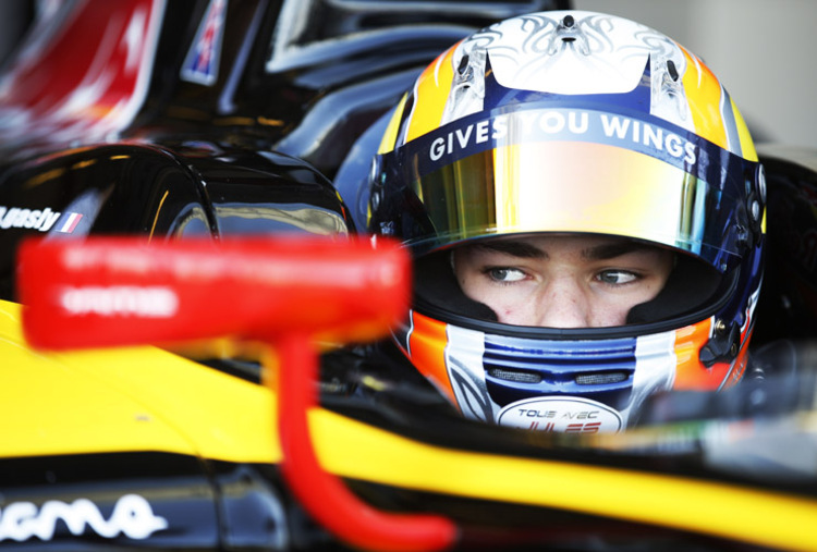 Pierre Gasly drehte am ersten GP2-Testtag auf dem Yas Marina Circuit die schnellste Runde