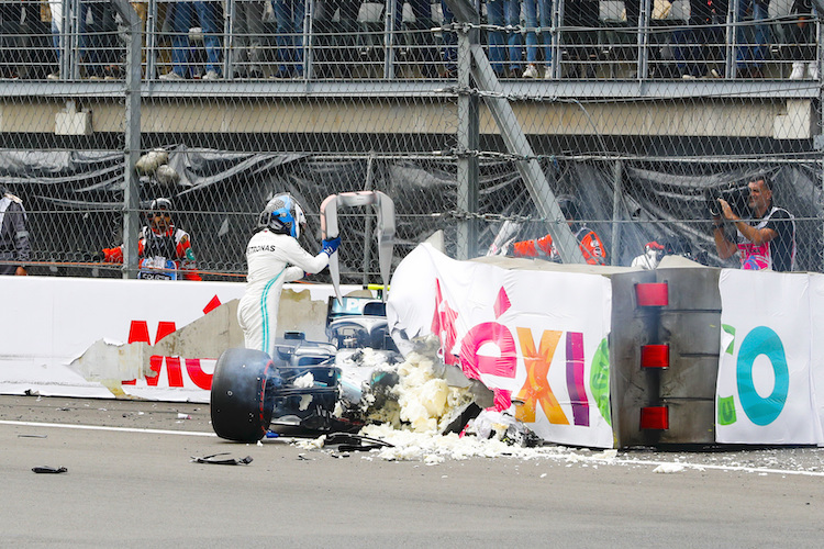 Valtteri Bottas nach dem Crash