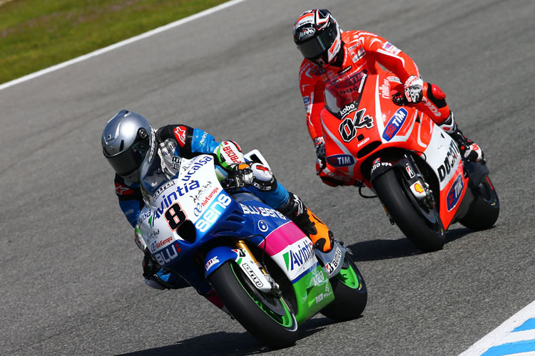 Héctor Barbera (8) vor Andrea Dovizioso (4)