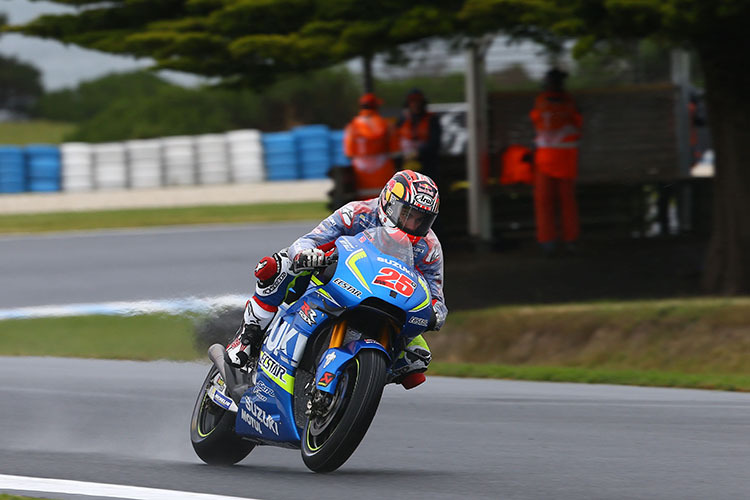 Suzuki-Pilot Maverick Viñales im Regen auf Phillip Island