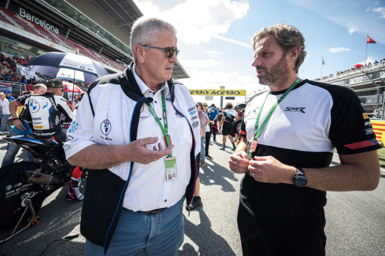 Bonovo-Boss Jürgen Röder (li.) mit BMW-Motorsport-Direktor Marc Bongers