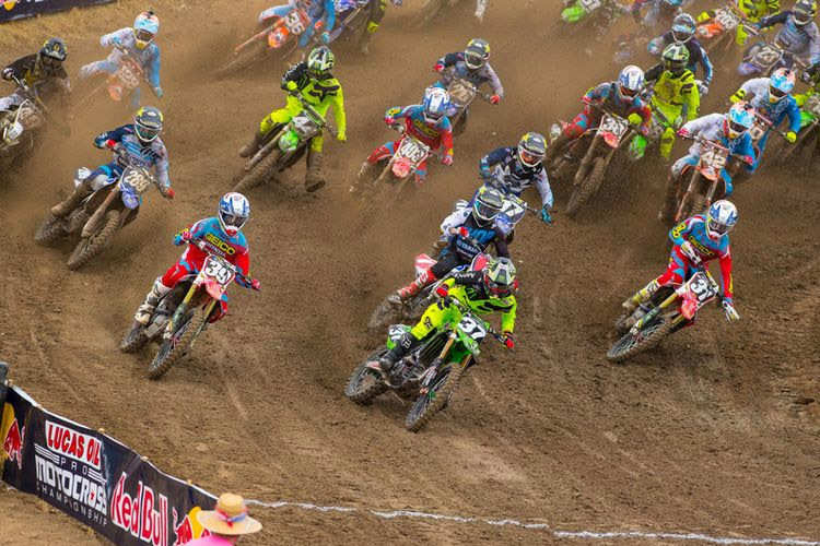 Joey Savatgy (37) gewinnt den Start zum ersten Lauf in Hangtown