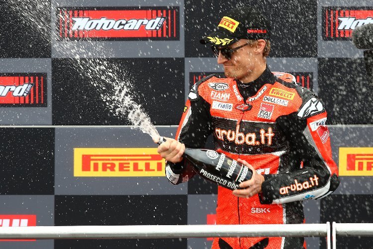 In Aragon holte Chaz Davies das erste Podium mit der Ducati V4R 