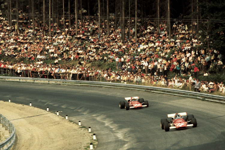 Jacky Ickx vor Clay Regazzoni 1970 auf dem Österreichring