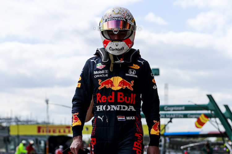 Max Verstappen drehte im zweiten Training nur fünf Runden, danach war er zu Fuss unterwegs