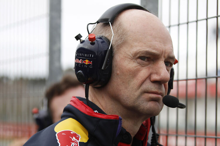 Stirnrunzeln bei Adrian Newey in Jerez