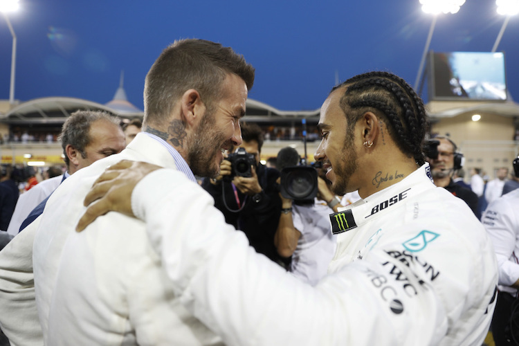 Lewis Hamilton mit Stargast David Beckham