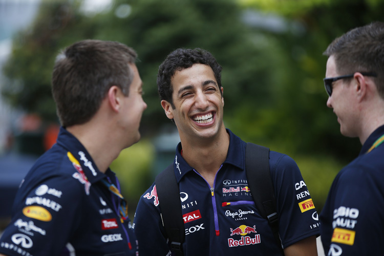 Daniel Ricciardo kann wieder lachen