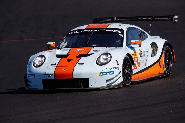 Einer der beiden Porsche 911 RSR von Gulf Racing beim Prologue der FIA WEC